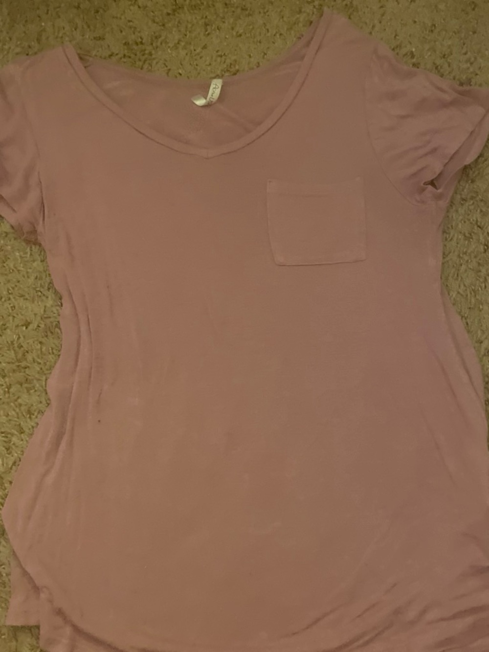 Active USA Women's V-Neck Pocket Tee - Mauve Pink